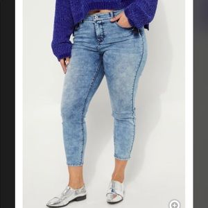 Cropped leg jeans size 20 New With Tags